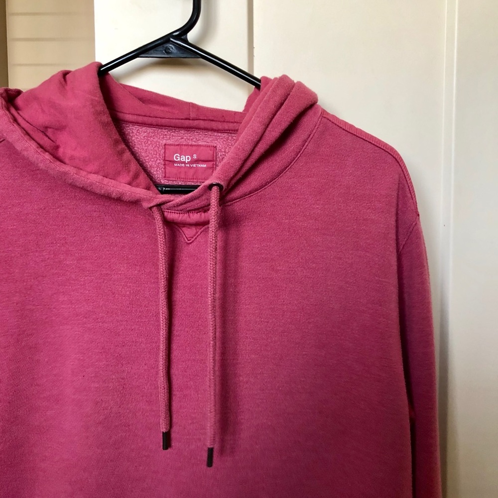 gap sweatshirt